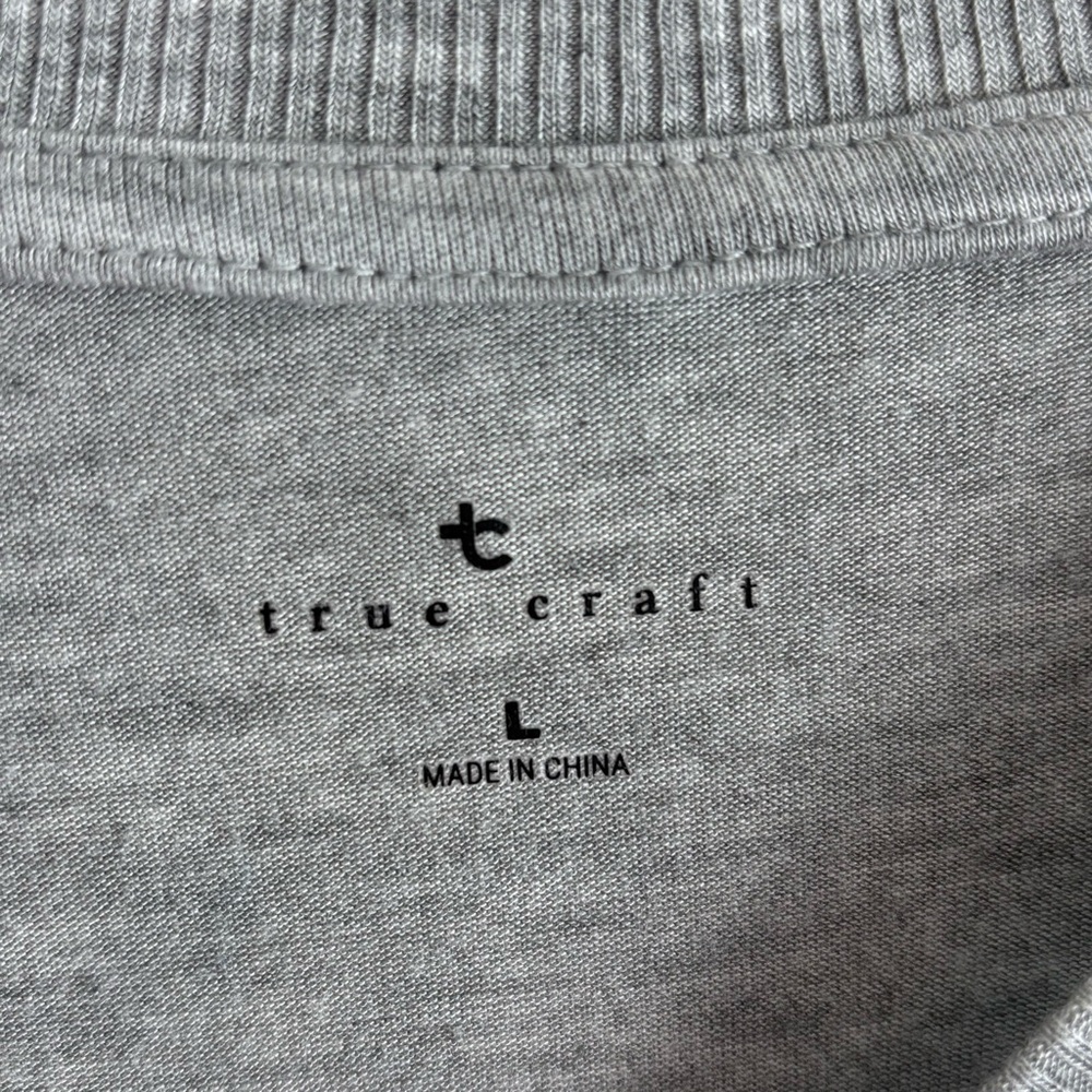 True Craft Gray Crewneck Women's T-Shirt Size Large Short Sleeve - Picture 6 of 8
